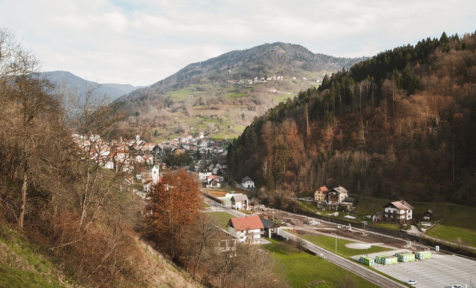 Fotografija: Zgodilo se je na območju Cerknega. FOTO: Anja Intihar, Delo