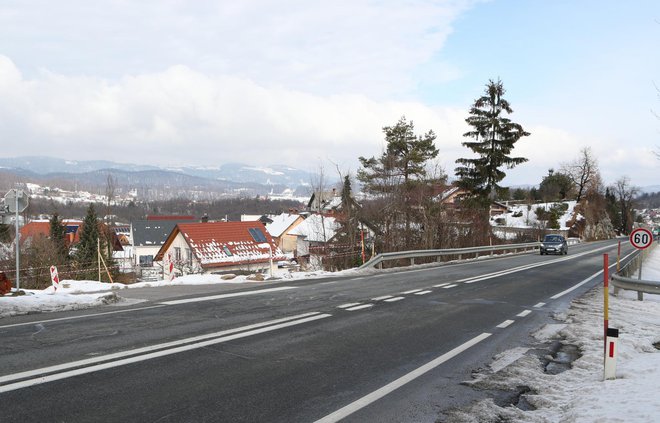 Po dogodku so kar dvakrat spremenili cestno signalizacijo, kar dokazuje, kako nevaren je bil ta odsek. FOTO: Marko Feist