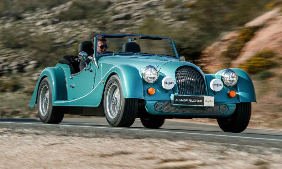 Fotografija: Morgan plus four ima novi BMW-jev štirivaljni motor. FOTOgrafiji: Morgan