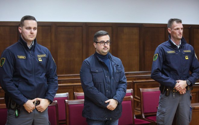 Med medijsko bolj znanimi podpisniki pisma so Aleksander Vettorazzi (na fotografiji), Aris Alibašić in Gregor Setnikar, ki naj bi bili povezani s 302,3 kilograma heroina, odkritega v koprski luki. FOTO: Tomaž Primožič/FPA