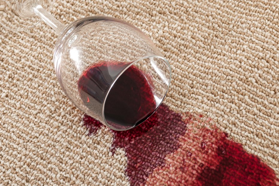 Fotografija: Madeži rdečega vina niso nepremagljivi. FOTO: Thinkstock