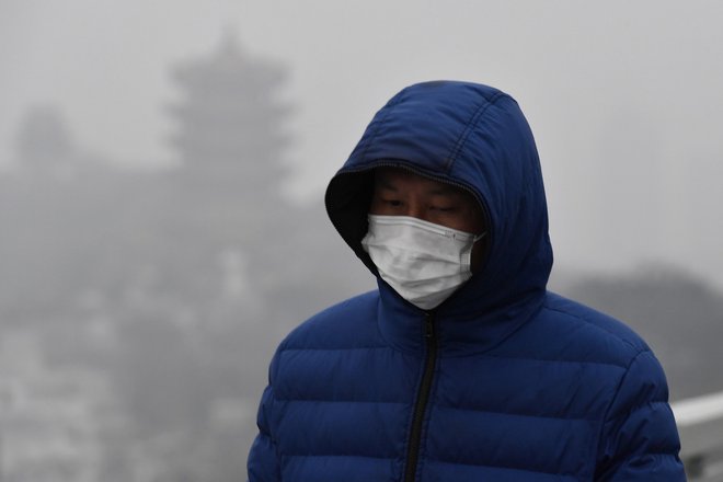 Začelo se je 31. decembra 2019. FOTOGRAFIJE: Reuters