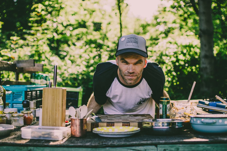 Fotografija: Tibor se je kuhanja lotil na drugačen, povsem samosvoj način. FOTO: OSEBNI ARHIV