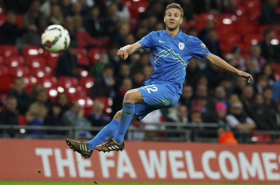 Fotografija: Aleš Mertelj je bil tudi med akterji spektakla na Wembleyju, kjer se je Slovenija pred šestimi leti v kvalifikacijah za euro pomerila z Anglijo. FOTO: Reuters