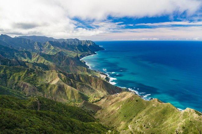 Izkazalo se je, da je na Kanarskih otokih neverjetno veliko Slovencev. Potem so tu še še ZDA, v Aziji pa Filipini, Kambodža, Vietnam, Laos, Tajska, kamor gredo radi starejši moški, in Dominikanska republika, kamor gredo rade gospe. FOTO: Shutterstock