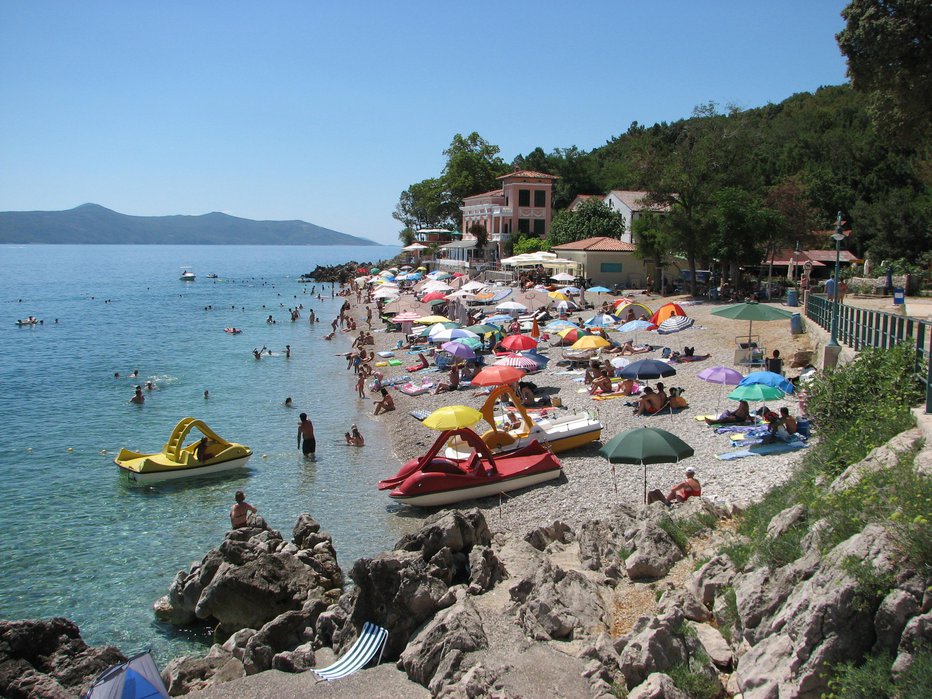 Fotografija: Hrvaška, Moščanska Draga. Plaža. FOTO: Nikolić Petar