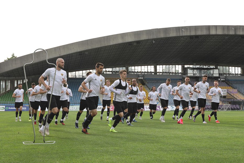 Fotografija: Trening nogometašev Maribora. FOTO: NK Maribor