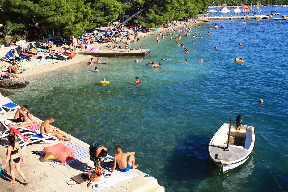 Fotografija: Zadnji podatki kažejo, da se največji hrvaški turistični trgi počasi vračajo v normalno stanje. FOTO: Lombar Tomi