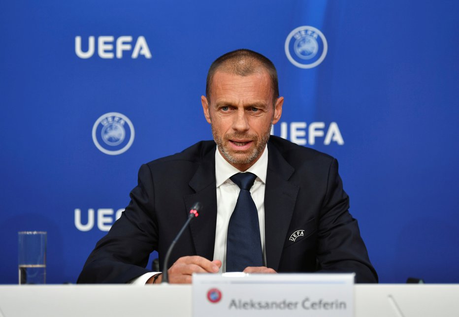 Fotografija: Aleksander Čeferin še ne ve, ali bodo avgustovske tekme lige prvakov v Lizboni lahko spremljali tudi navijači na stadionih Benfice in Sportinga. FOTO: Reuters