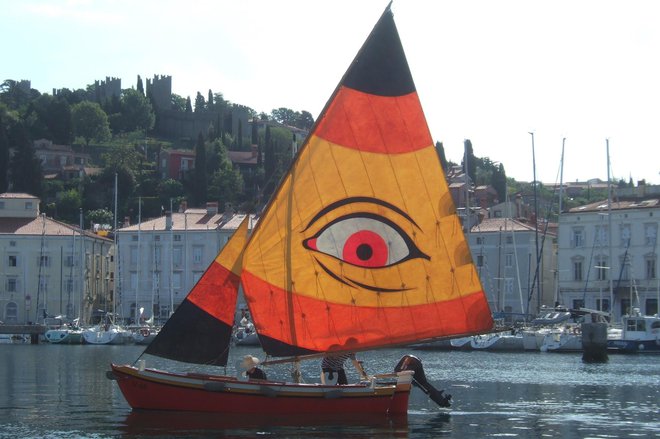 Za Istro značilna batana Marina in Davida Hrvatina Foto: Janez Mužič