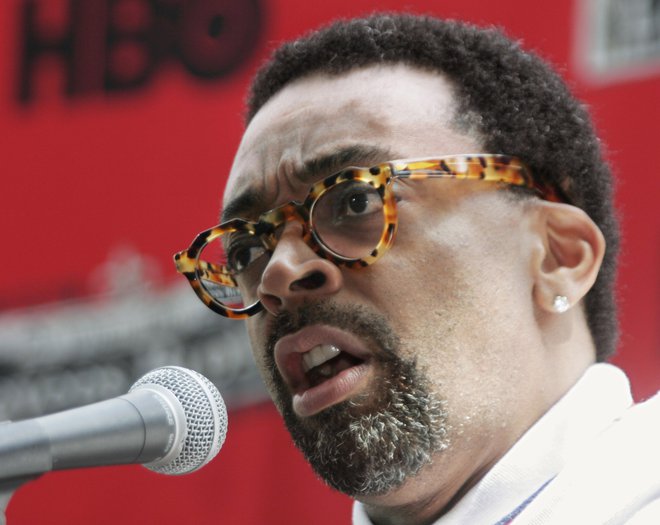 Spike Lee se je v le dobrem mesecu moral posloviti od dveh svojih igralcev. FOTO: Lee Celano/ Reuters Pictures