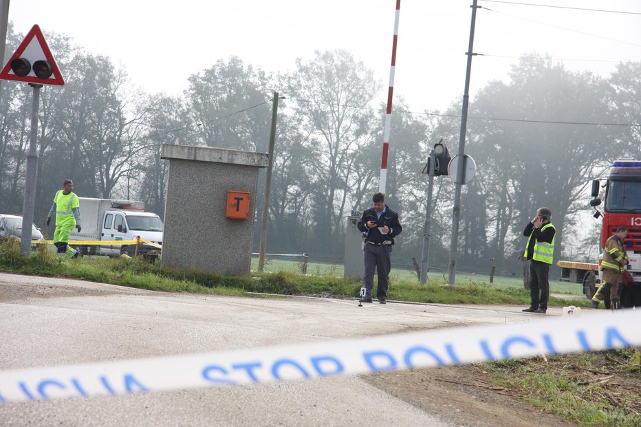 Fotografija: To ni prva nesreča pri tirih v Žabnici. FOTO: Špela Ankele