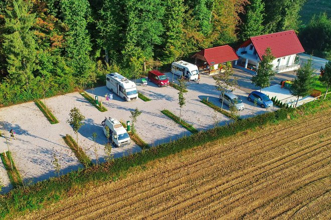 Kamp Polje pri Dolenjskih Toplicah