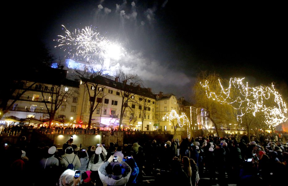 Fotografija: Številni so za silvesterski nastop zaračunali več deset tisoč evrov, letos, kot kaže, ne bo nič. FOTO: Roman Šipić 