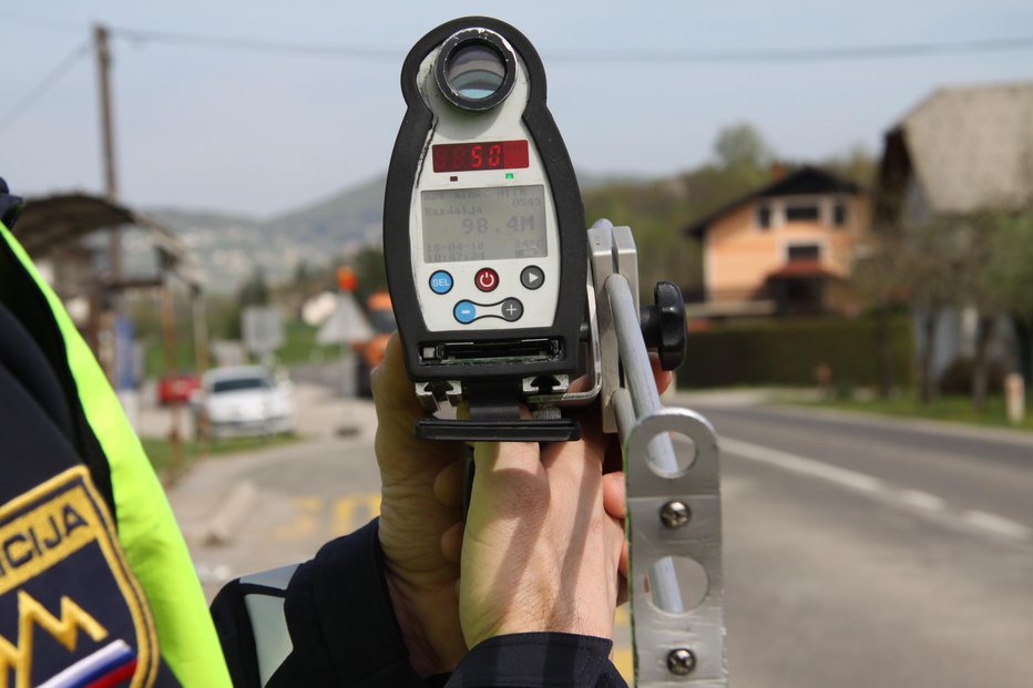 Fotografija: Meritev hitrosti. FOTO: PU Novo mesto