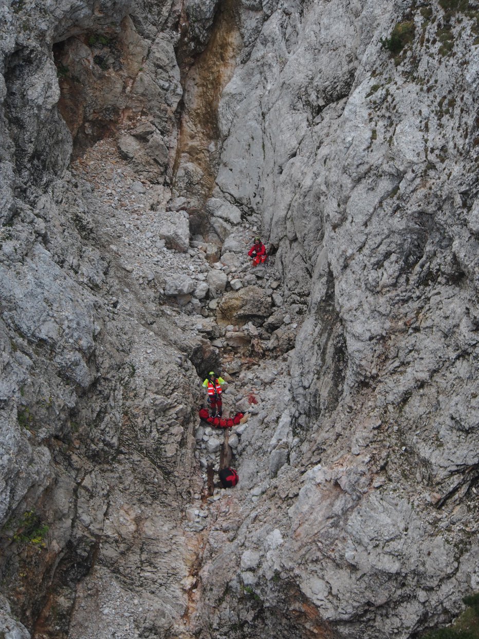 Fotografija: Pred štirimi leti je pri Čedci umrl 58-letni Ljubljančan. Foto: GRS Jezersko
