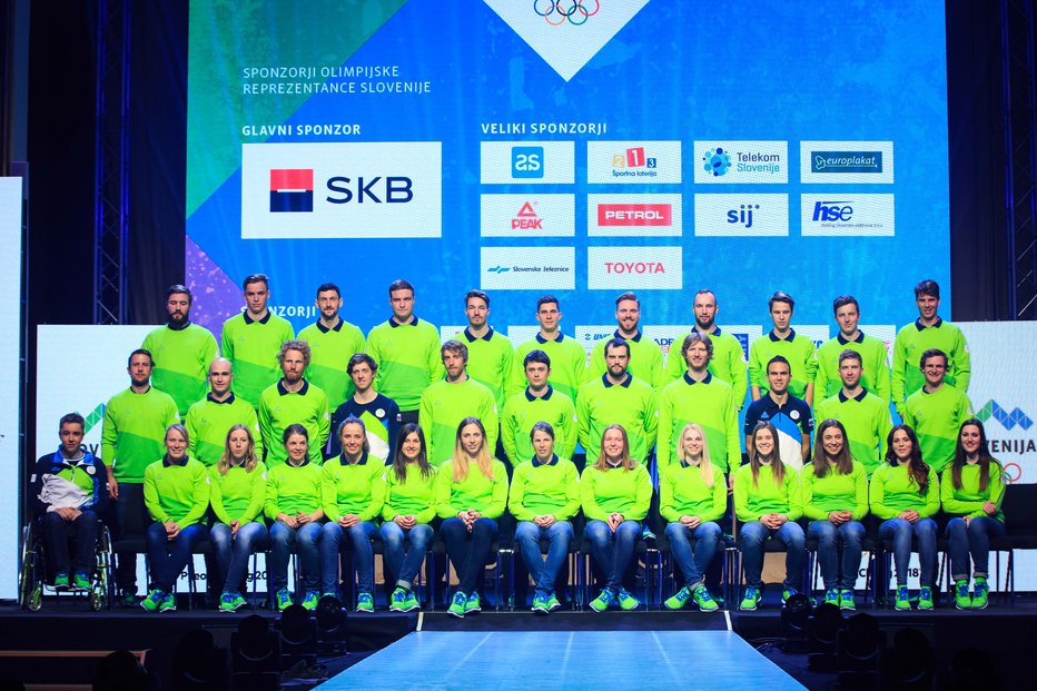 Fotografija: V Pjongčangu nam bo v ponos 71-članska reprezentanca, med njimi seveda tudi Boštjan Kline, Ana Drev, Jakov Fak, Žan Košir, Filip Flisar, Jernej Damjan, Peter Prevc in Ema Klinec. FOTO: Sandi Fiser