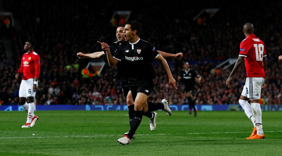 Fotografija: Wissam Ben Yedder je proslavljal ob obupanih rdečih vragih. FOTO: Reuters