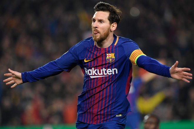 Lionel Messi je iz klobuka spet povlekel svoje nogometne čarovnije. FOTO: AFP