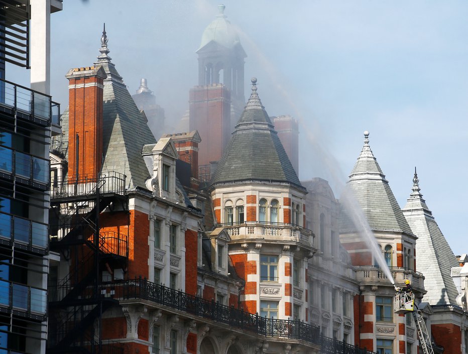 Fotografija: Požar v Londonu. FOTO: Reuters