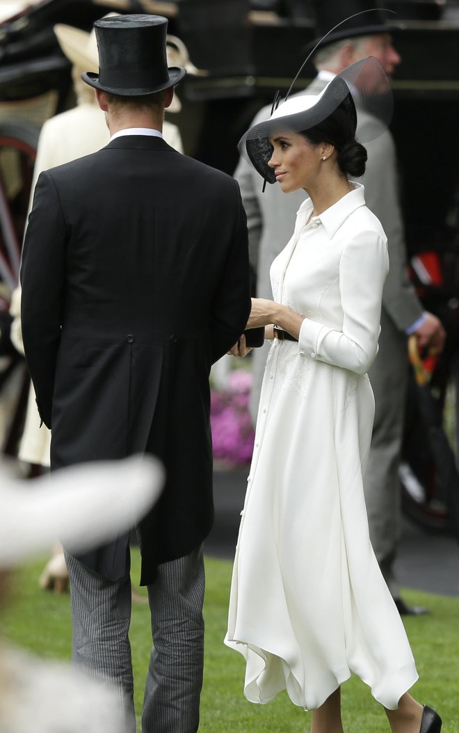 Meghan je znova izbrala obleko modne hiše Givenchy. FOTO: AP