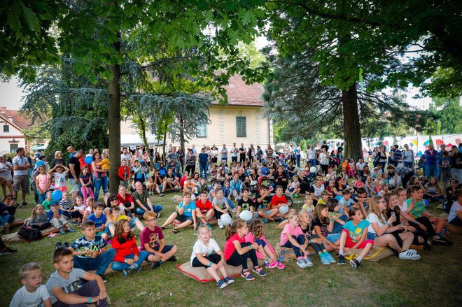 V Mačje mesto je prišlo več kot 5000 otrok in mladih po srcu.