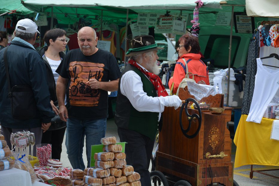 Fotografija: Obiskovalci so se lahko posladkali z različnimi dobrotami.