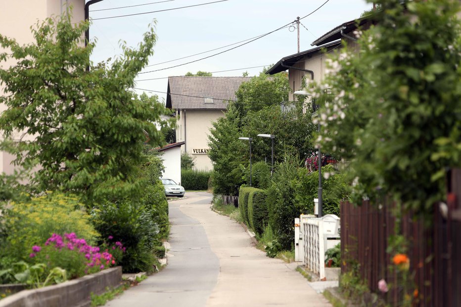 Fotografija: Zlikovci si izmišljujejo nove načine, kako oškodovati lastnike stanovanj. FOTO: Igor Mali