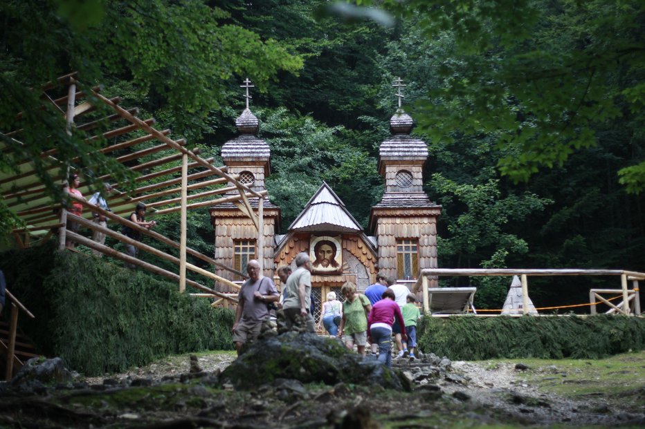 Fotografija: Ruska kapelica na Vršiču. FOTO: Leon Vidic, Delo