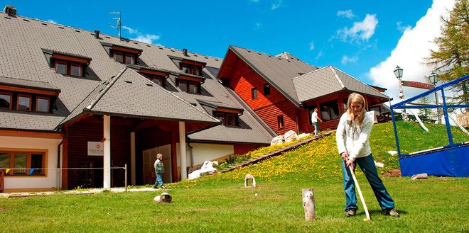 Hotel Krvavec je najvišje ležeči hotel v Sloveniji.