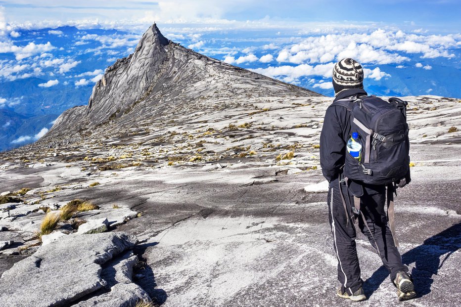 Fotografija: Do vrha gore Kinabalu boste pošteno grizli kolena.