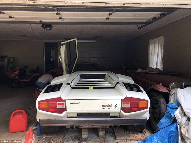 Lamborghini je vreden skoraj 400 tisočakov. FOTO: Eriegin