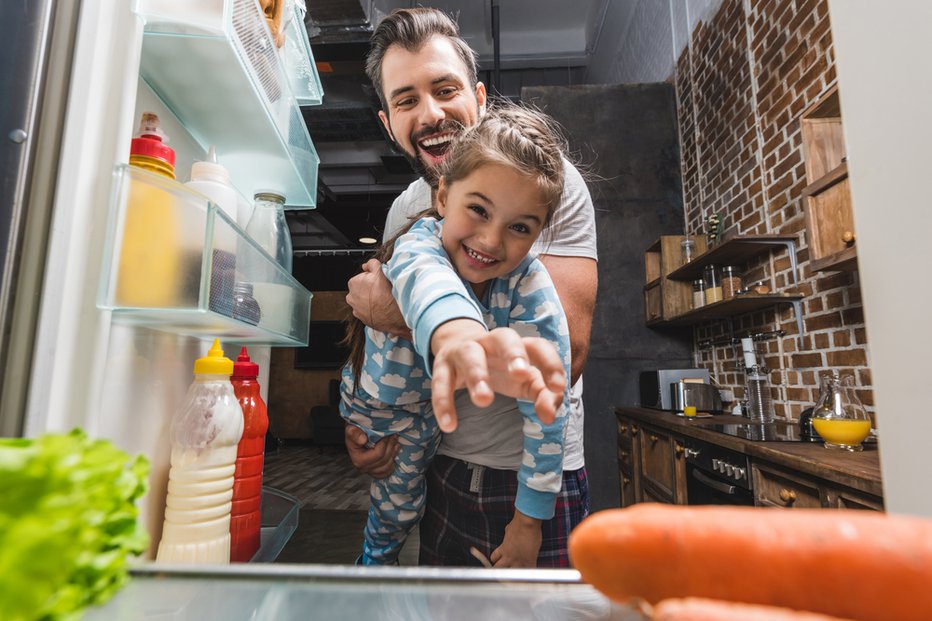 Fotografija: Hrana v hladilniku bo dalj časa sveža, če jo boste pravilno shranjevali. FOTO: Shutterstock