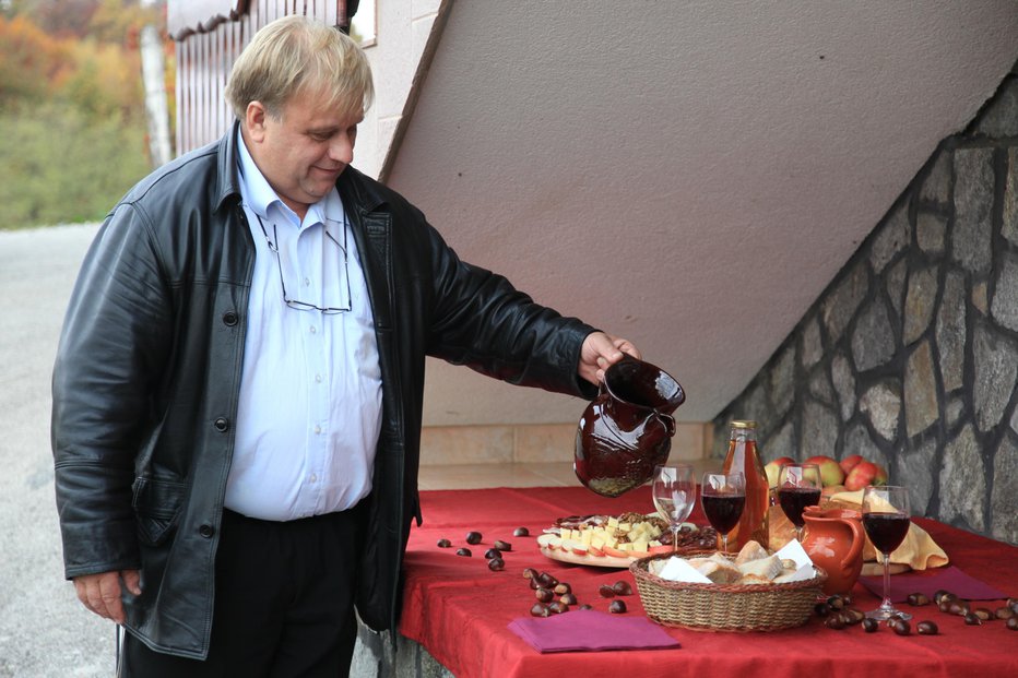 Fotografija: Franc Češnovar je bil direktor CPT Krško, v prostem času pa vinogradnik. FOTO: Goran Rovan