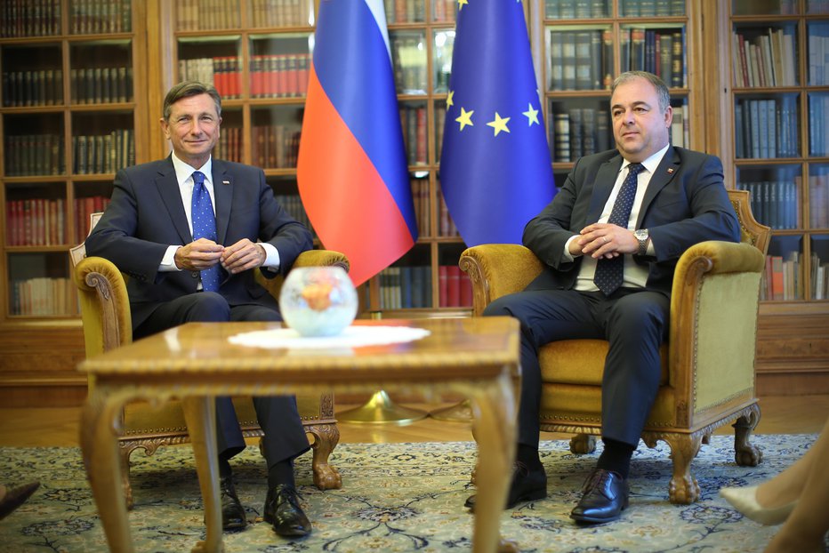 Fotografija: Predsednik Borut Pahor je že opravil posvet z Danijelom Krivcem, sledili bodo še vodje ostalih poslanskih skupin. FOTO: Jure Eržen, Delo