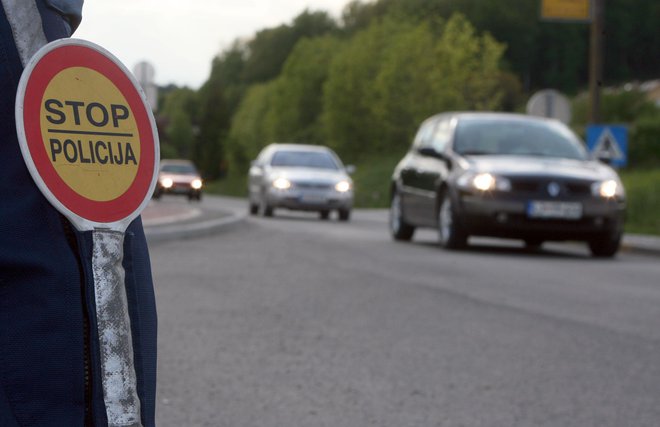 Policisti so ustavili tudi močno pijano voznico.