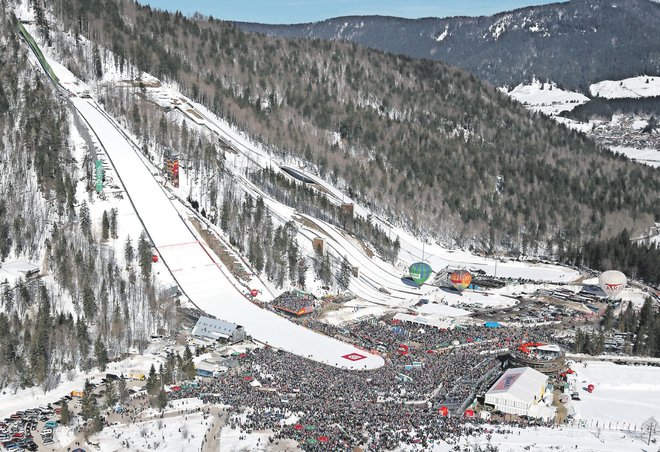 Nordijski center v Planici čaka le še na oplemenitenje z organizacijo svetovnega prvenstva v nordijskem smučanju. FOTO: Tomi Lombar