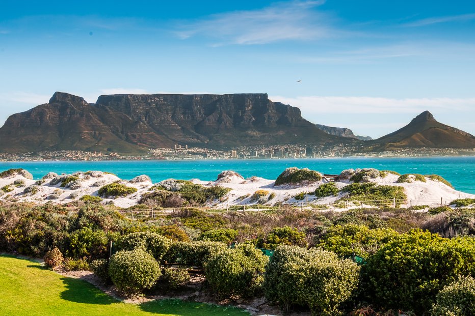 Fotografija: Table Mountain during a spring day in Cape Town FOTO: Connorskye Getty Images/istockphoto