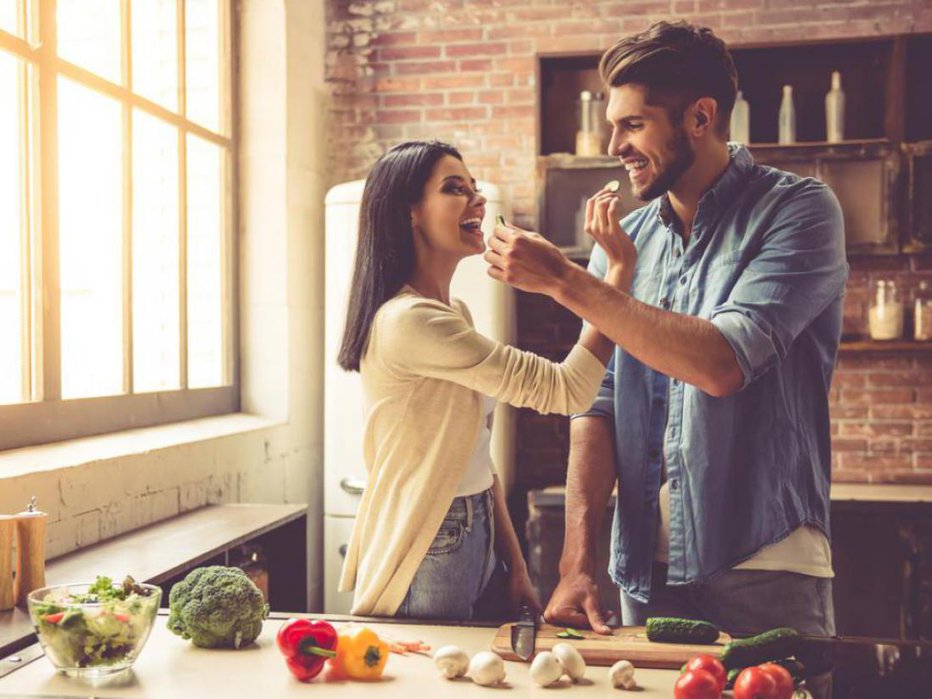 Fotografija: Ljubezen gre skozi želodec. FOTO: Shutterstock