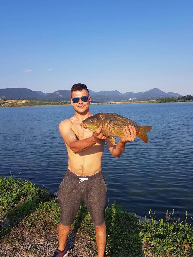 Žiga je tudi navdušen ribič. FOTO: osebni arhiv