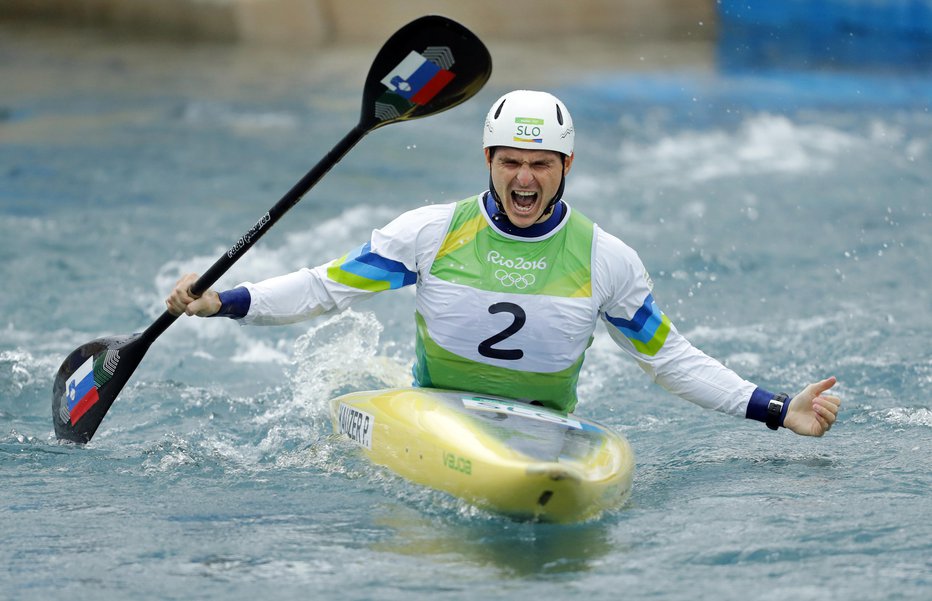 Fotografija: Peter Kauzer na OI v Braziliji, kjer je za Slovenijo osvojil srebrno kolajno. FOTO: Matej Družnik