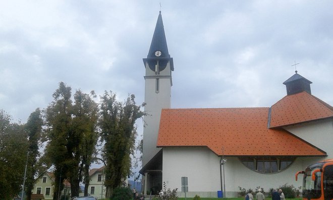 Cerkev v Kočevski Reki<br />
FOTO: Vladimir Jerman