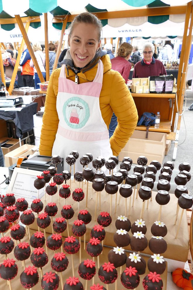 Urša Petelin in njeni cake popsi