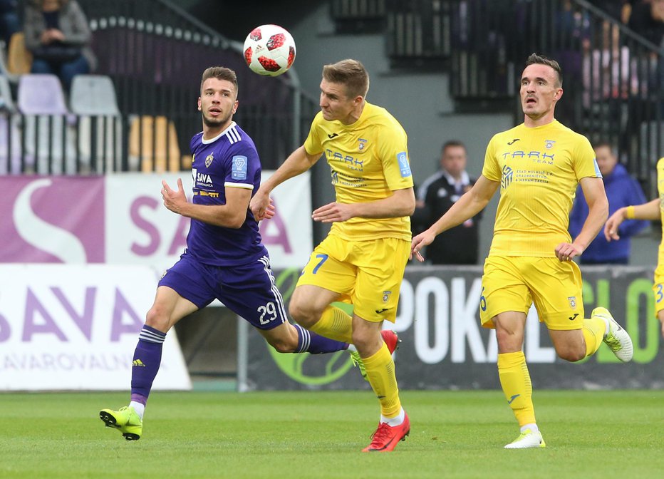 Fotografija: Jan Mlakar je na svoj 20. rojstni dan zabil za pokalno zmago proti Domžalam, zdaj že nestrpno pričakuje dvoboj z Olimpijo. Foto: Tadej Regent