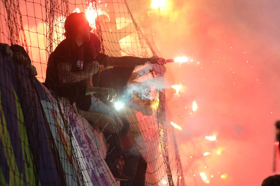 Fotografija: Navijači ob vsakem derbiju povzročijo nemalo težav. FOTO: Mediaspeed.net