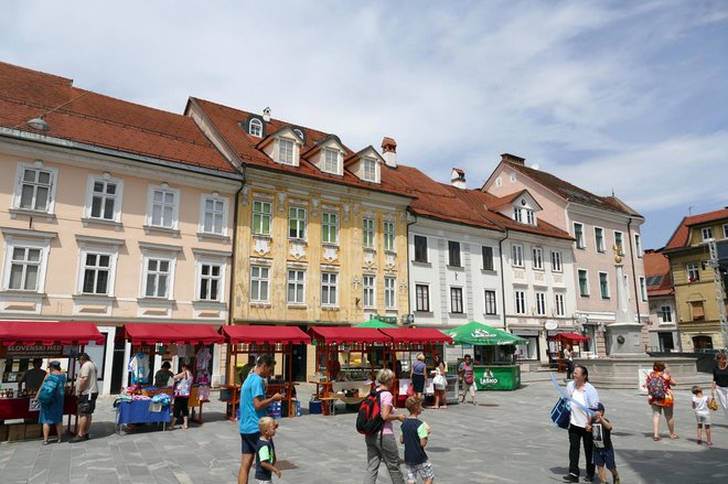 Na kranjskem Glavnem trgu bodo pripravili Čarovniški piknik. Foto: Primož Hieng