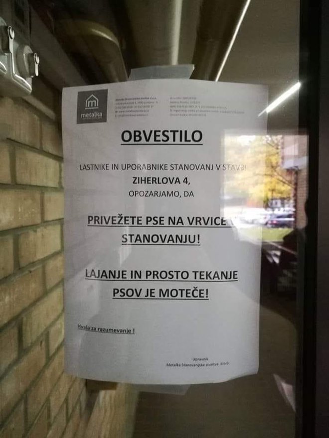 Opozorilo, ki je razburilo stanovalce. FOTO: S. N.