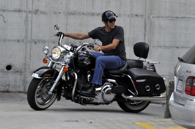 George Clooney in njegov priljubljeni harley FOTO Guliver/Cover Images