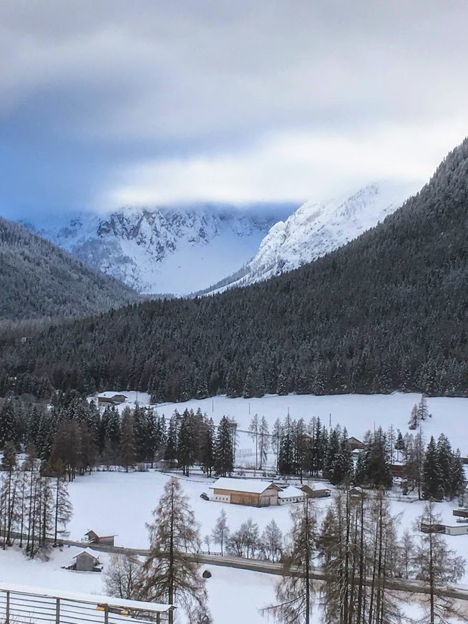 V gorah bo temperatura prvič letos padla na –5 °C, v začetku prihodnjega tedna bo verjetno snežilo. FOTO: Jaroslav Jankovič