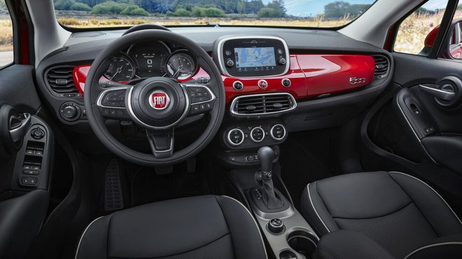 REZERVA<br />
Fiat 500X je dobil nov motor in posodobljen videz. FOTO: cnet